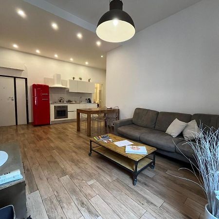 La Dolce Vita - Luxury Colosseum Boutique Apartment روما المظهر الخارجي الصورة
