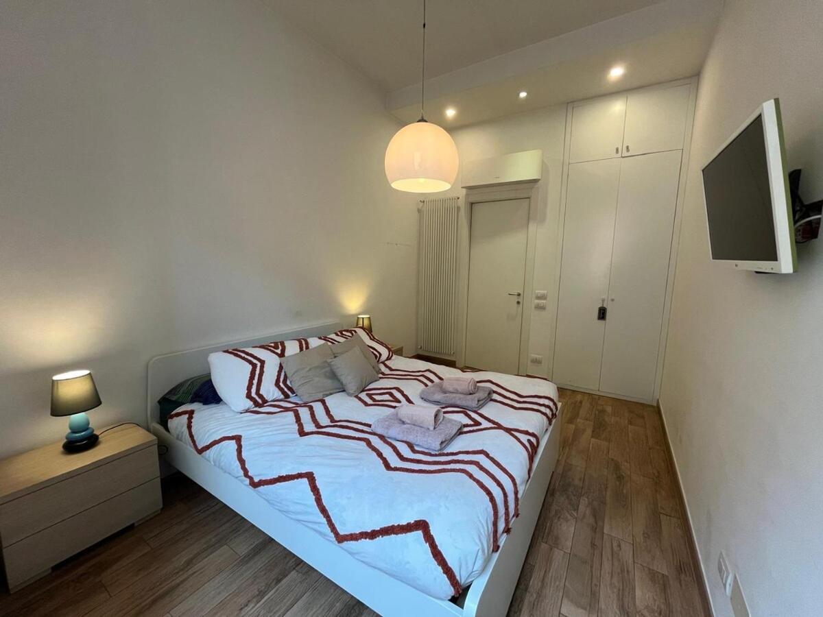 La Dolce Vita - Luxury Colosseum Boutique Apartment روما المظهر الخارجي الصورة