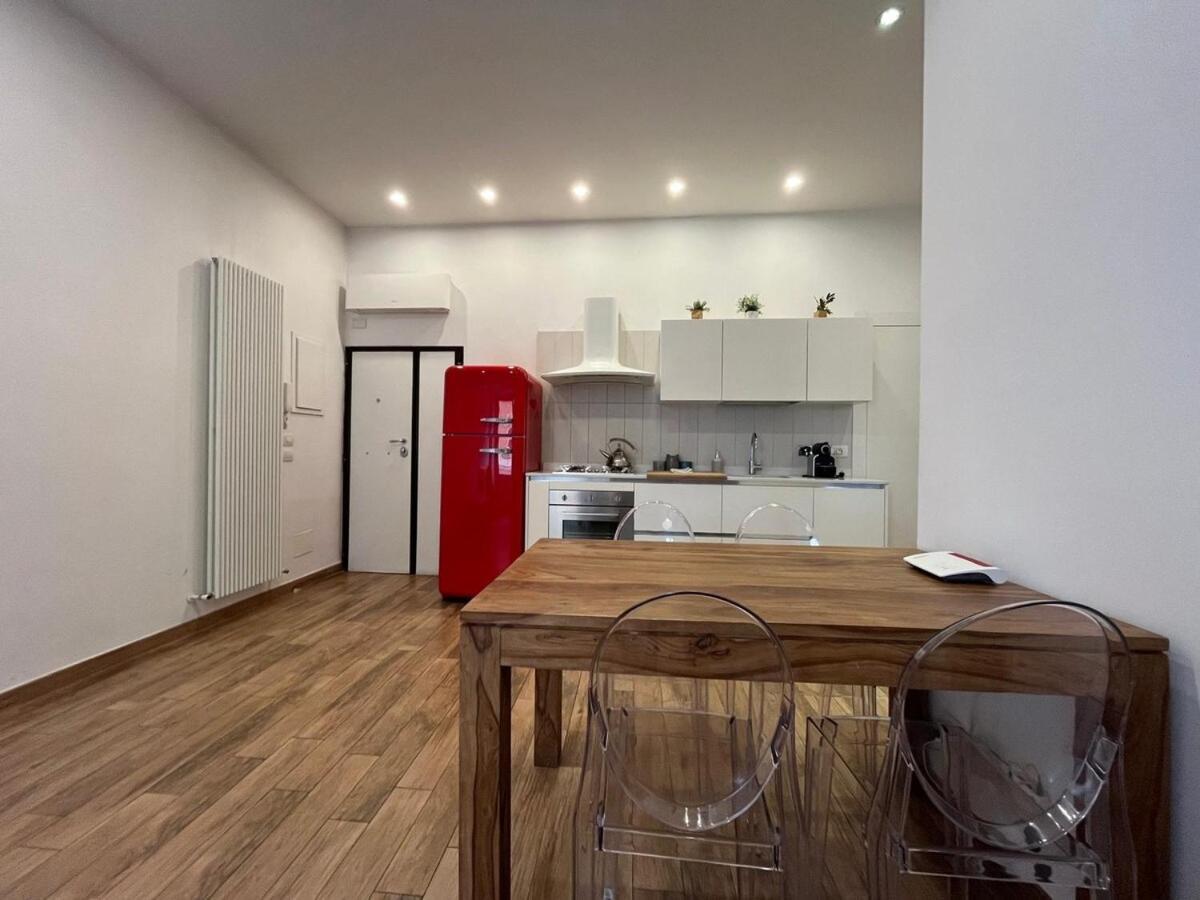 La Dolce Vita - Luxury Colosseum Boutique Apartment روما المظهر الخارجي الصورة
