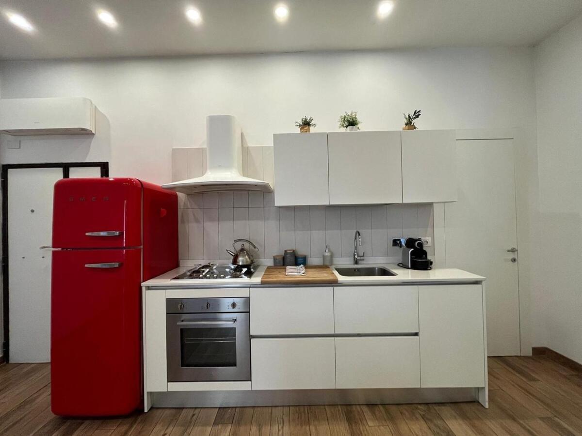 La Dolce Vita - Luxury Colosseum Boutique Apartment روما المظهر الخارجي الصورة