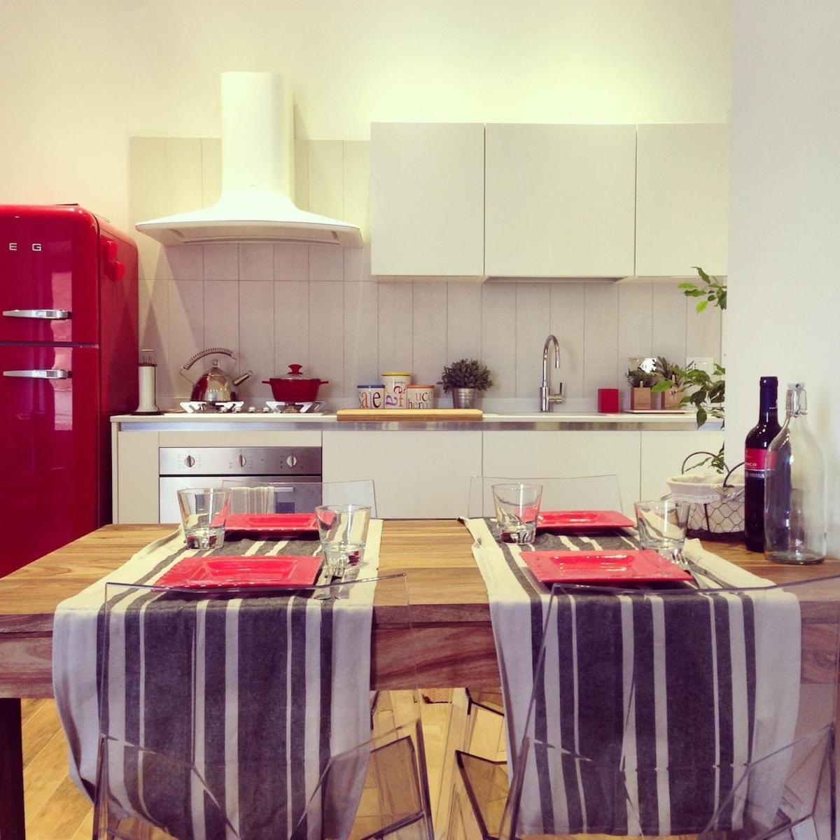 La Dolce Vita - Luxury Colosseum Boutique Apartment روما المظهر الخارجي الصورة